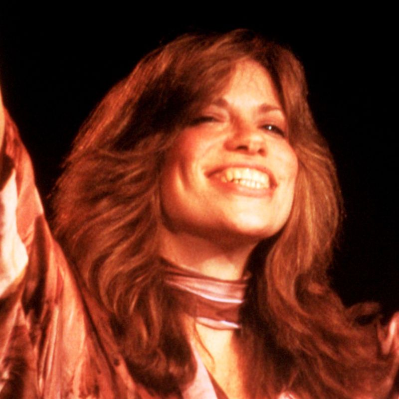 Nobody Does It Better: Carly Simon Finds Bond's Heart