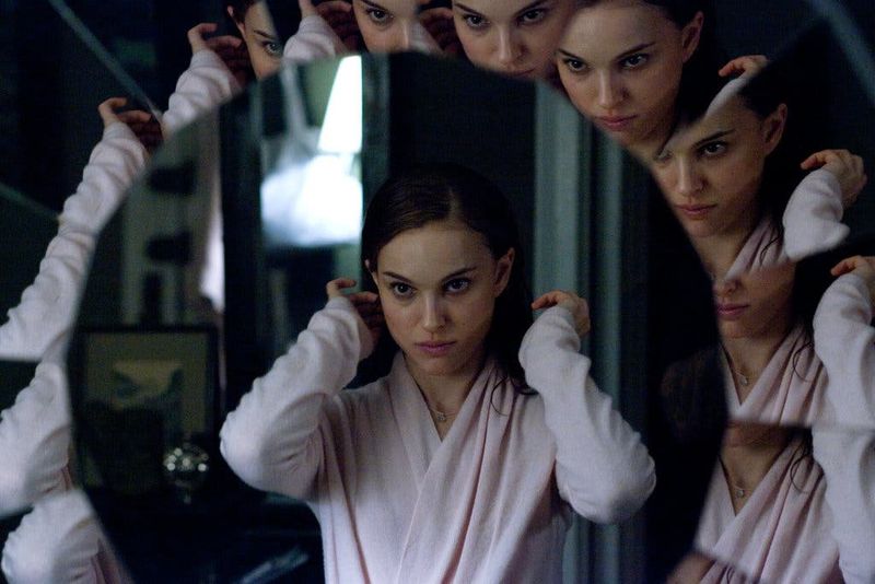Black Swan: Natalie Portman Makes Perfection Look Terrifying