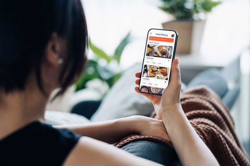 Food Delivery Apps at Your Fingertips