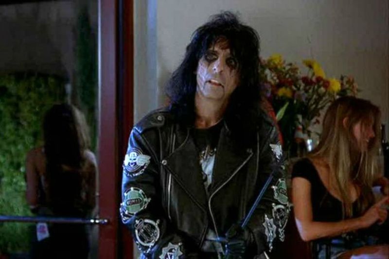 Alice Cooper Teaches Local History in Wayne's World