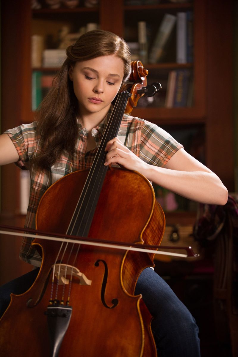 Chloë Grace Moretz: Learning the Cellist's Moves