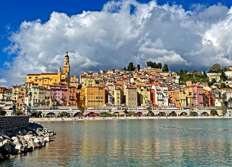 Menton: Citrus Colors Near the Italian Border