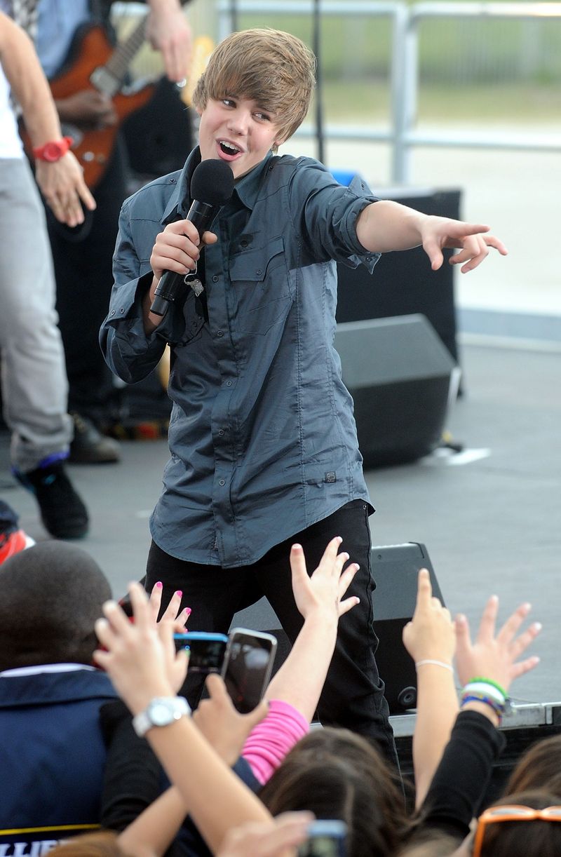Justin Bieber: The Internet's Teen Breakthrough