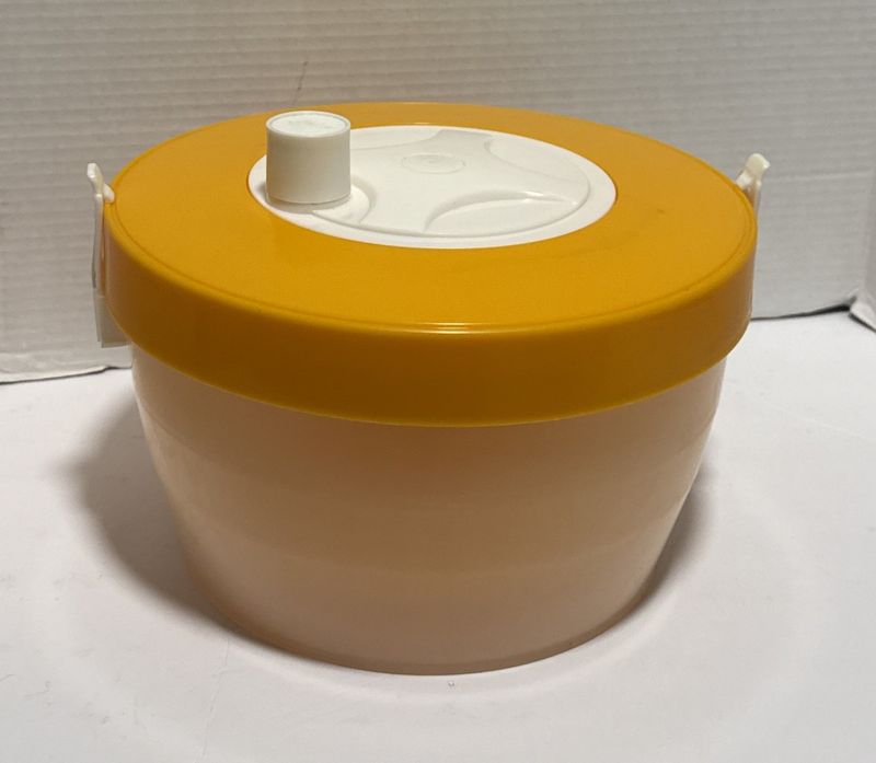 Salad Spinner (1970s)