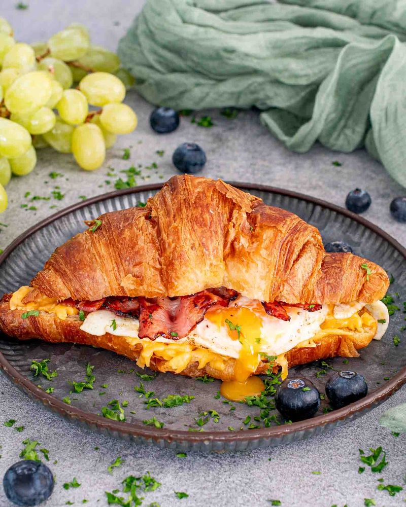 Croissant Club