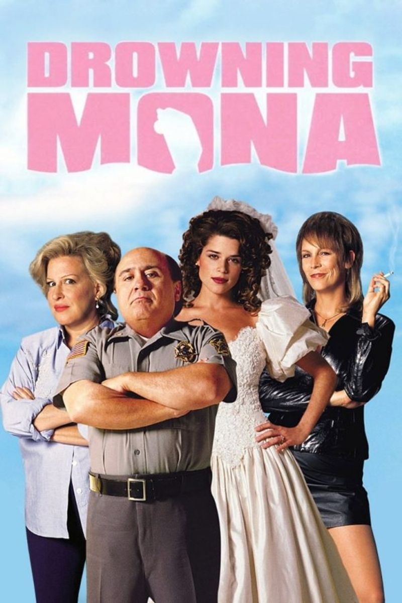 Drowning Mona: A Town Full of Suspects
