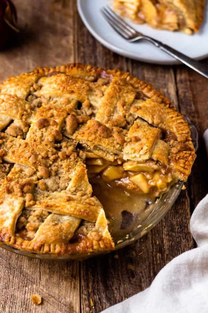 Apple Pie With a Hint of Spice
