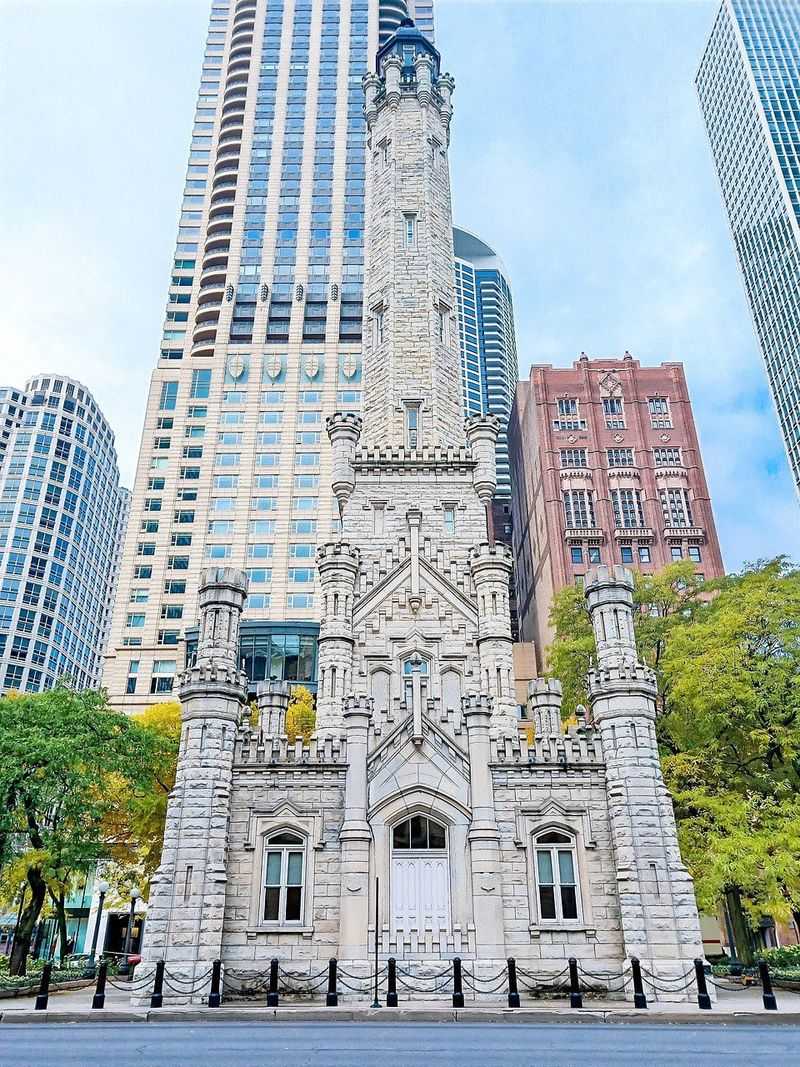Michigan Avenue: Chicago's Magnificent Mix