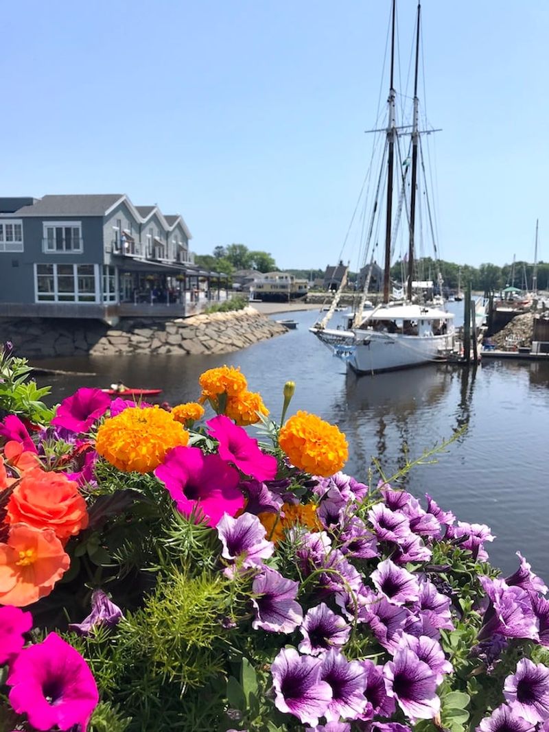 Kennebunkport, Maine: Salt Air and Dockside Wandering