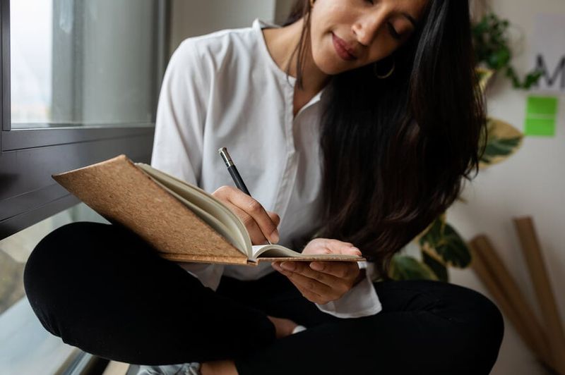 Putting Tangled Thoughts on Paper