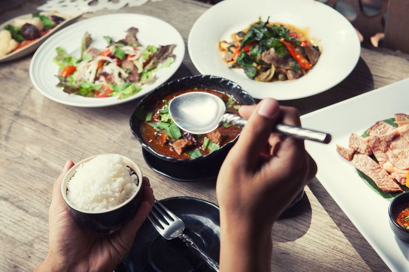Thai Spoon Over Fork Habit