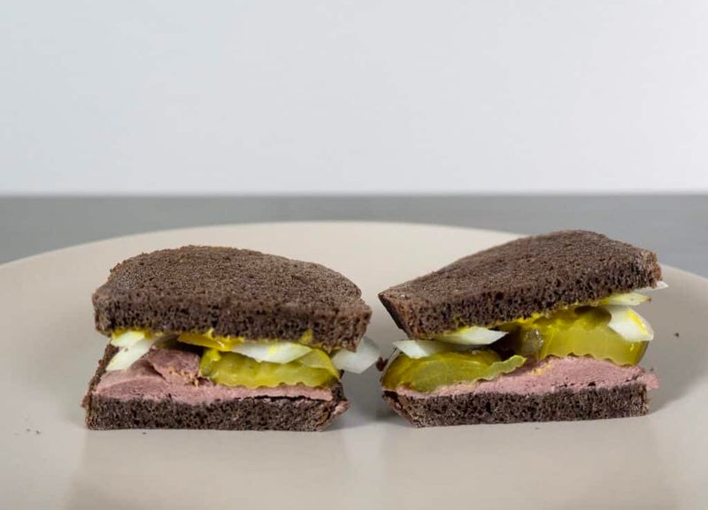 Liverwurst Sandwiches: An Old Deli Favorite