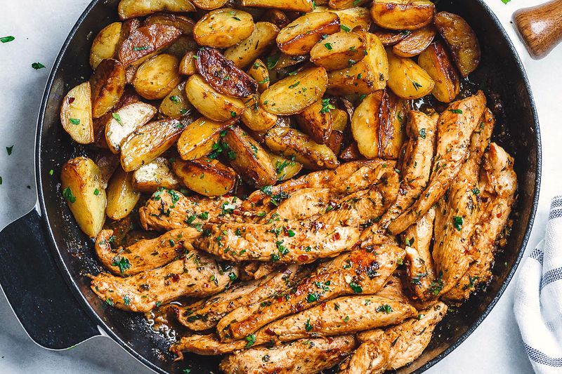 Garlic Butter Skillet Chicken and Baby Potatoes