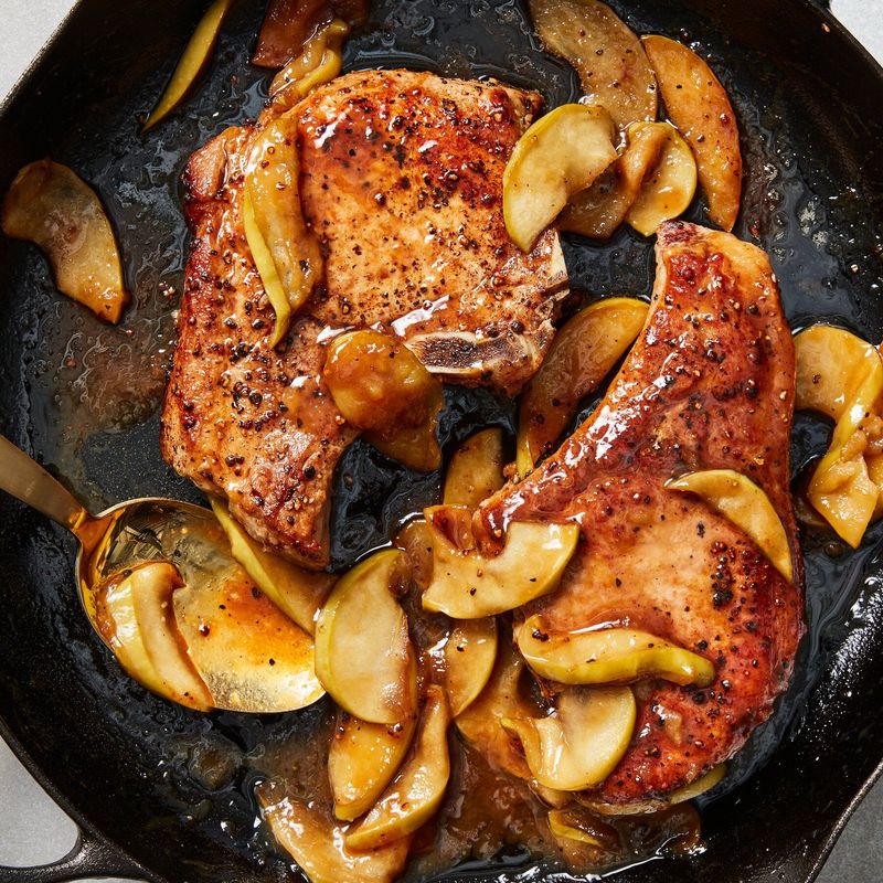 Glazed Pork Chops With Apples