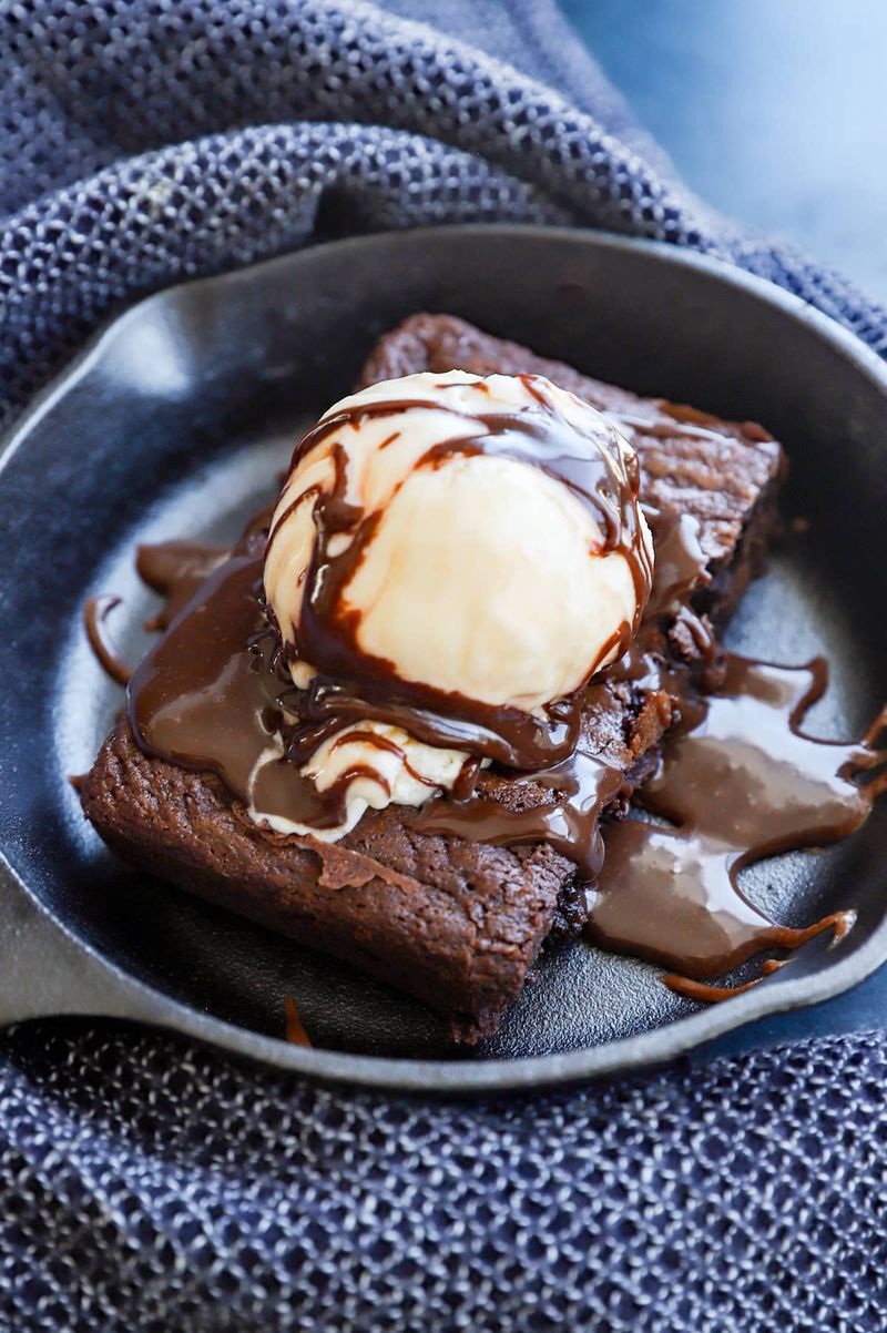 Fudgy Warm Brownies à la Mode