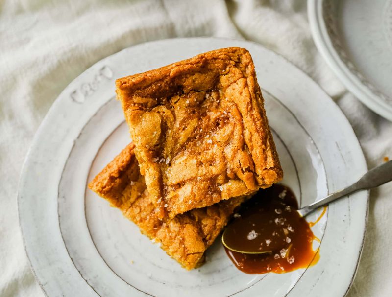 Salted Caramel Swirl Blondies