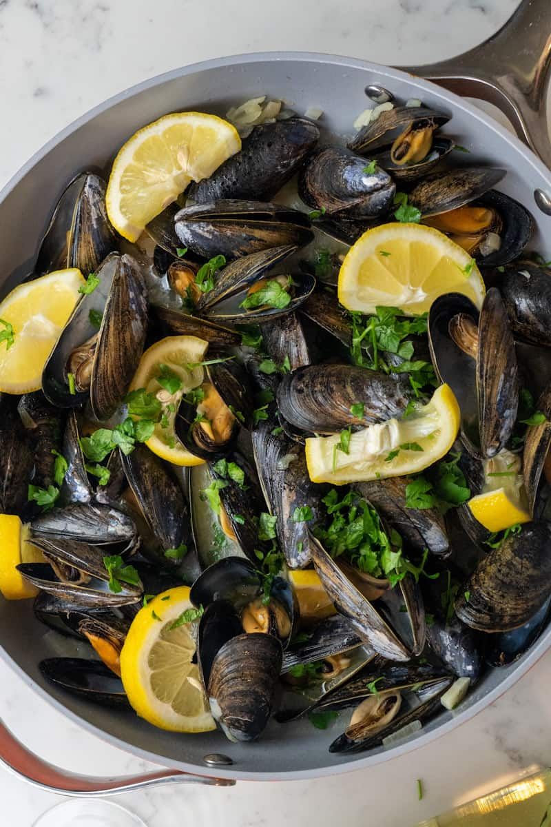 Lemon Steamed Mussels