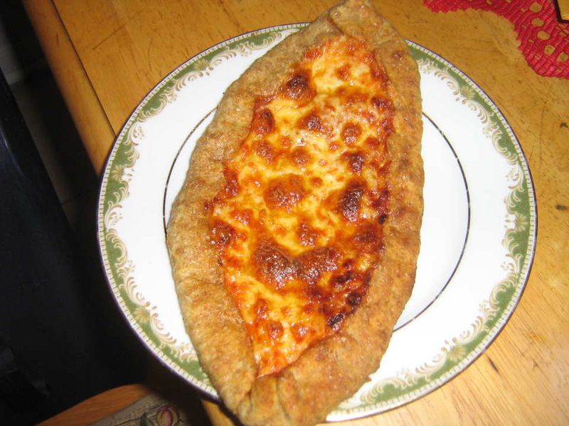 Cheesy Kasarli Pide