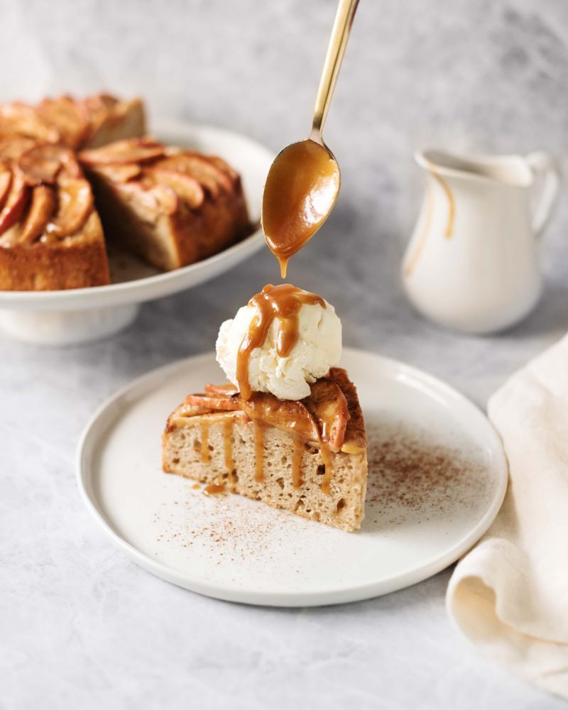 Spice Cake With Maple Sauce