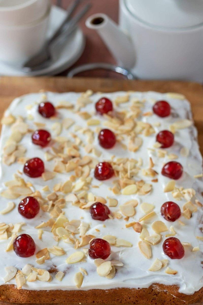 Cherry Bakewell Cake