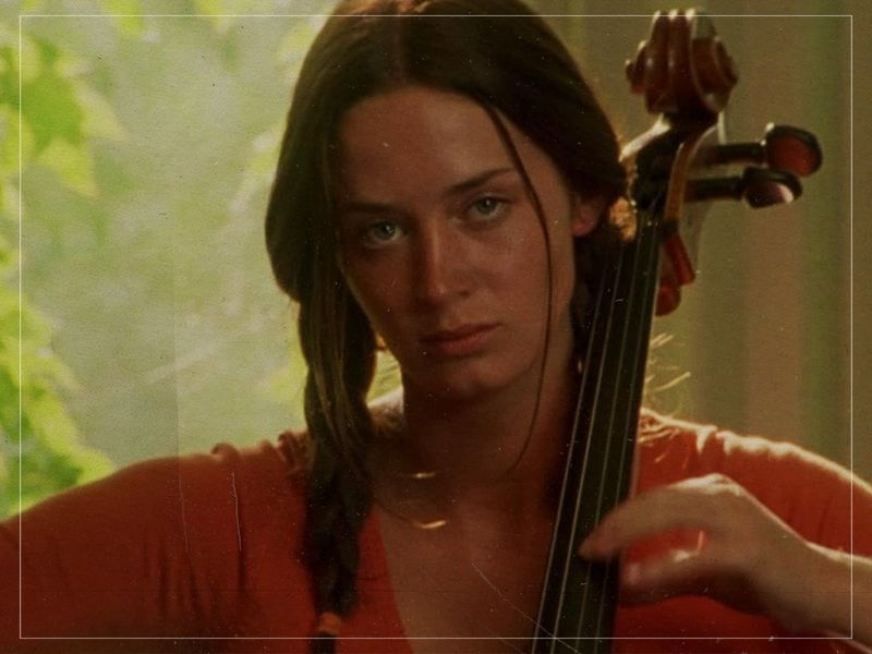 Emily Blunt: Strings Before the Spotlight