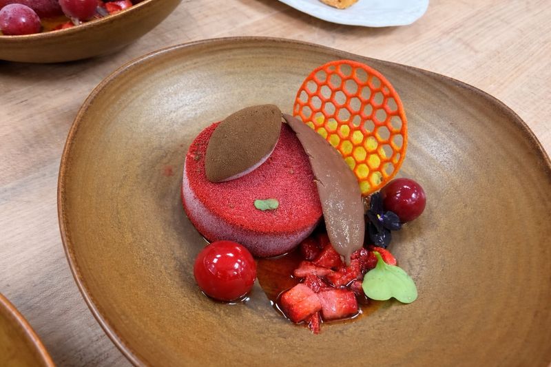 Tiny Portions on Huge Plates