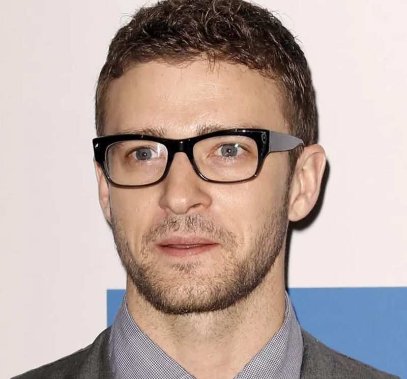 Justin Timberlake: Specs With Stage Presence
