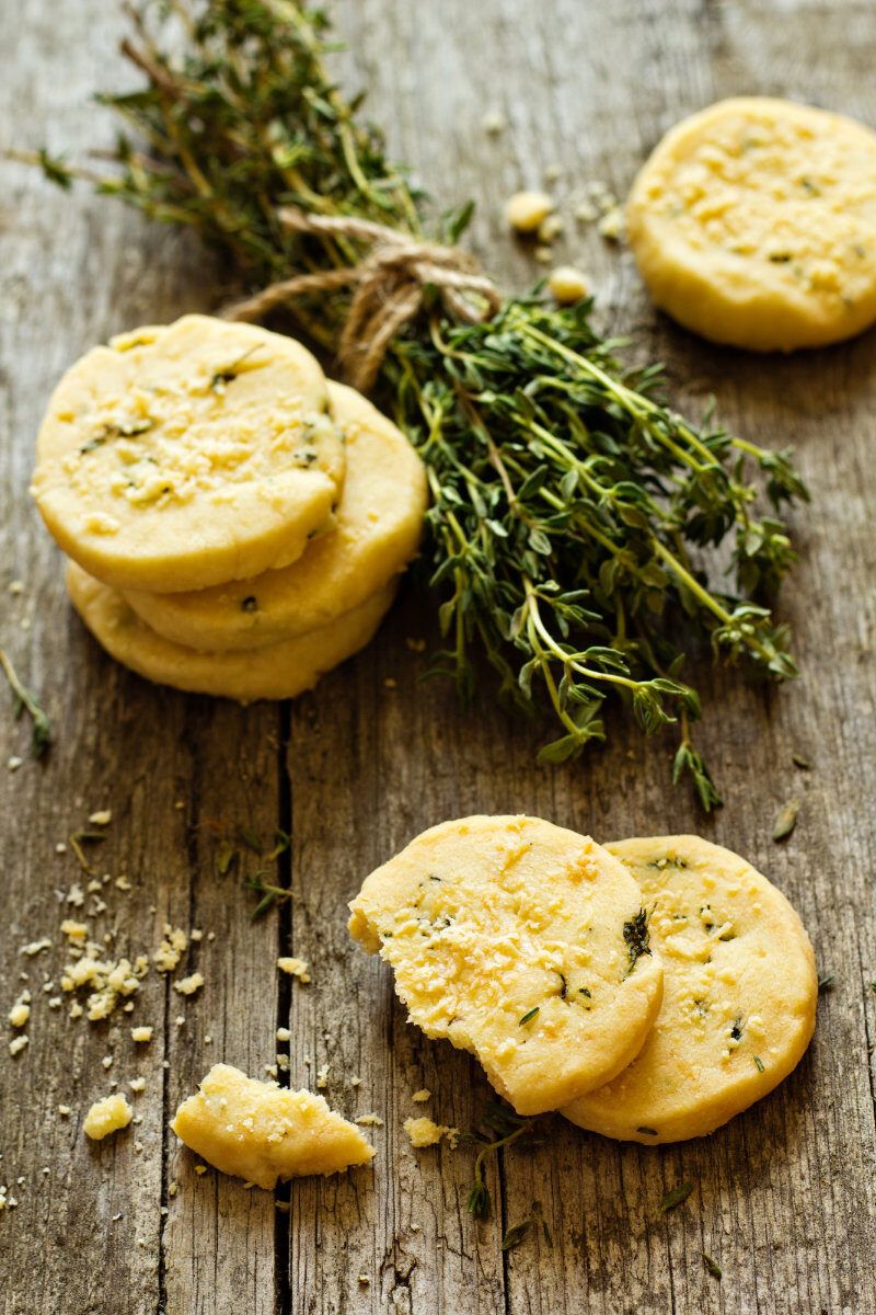 Bake Savory Thyme Shortbread