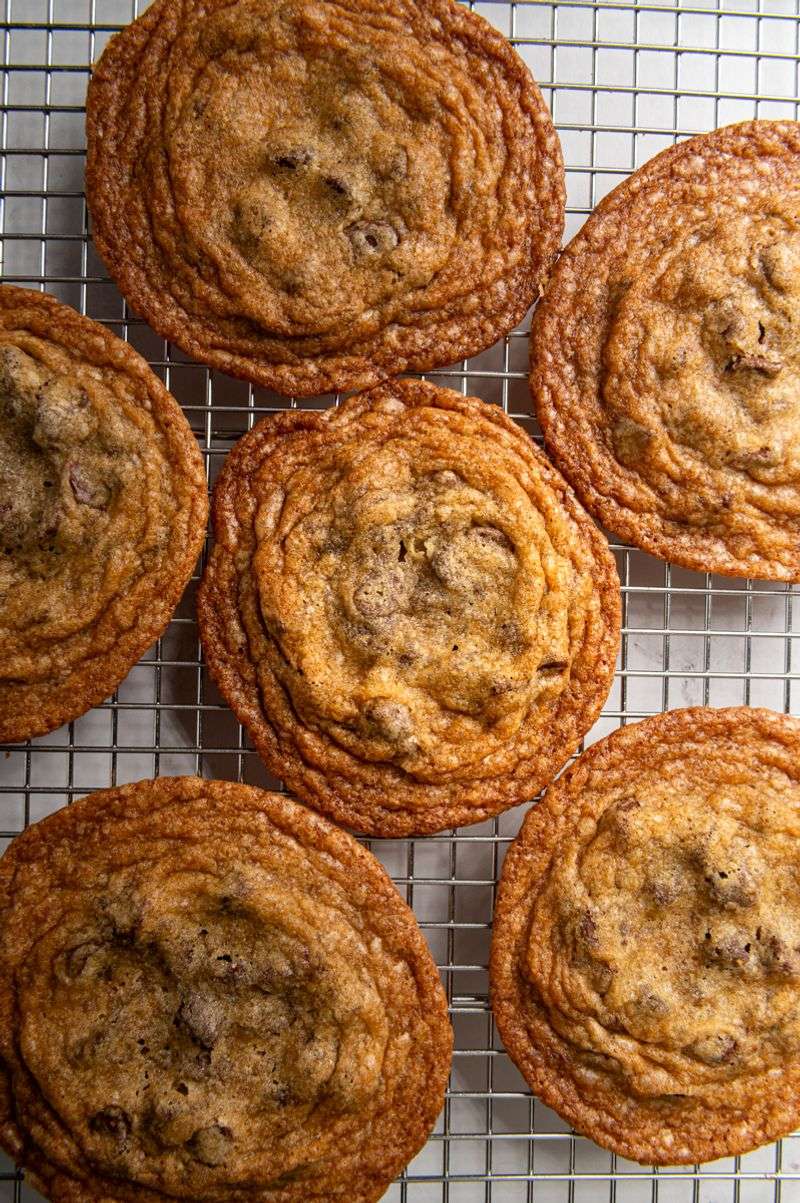 Chewy Crunchy Chocolate Chip Cookies