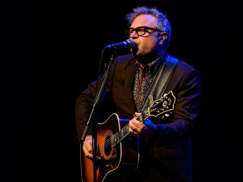 Steven Page: A Familiar Voice Found a Smaller Stage