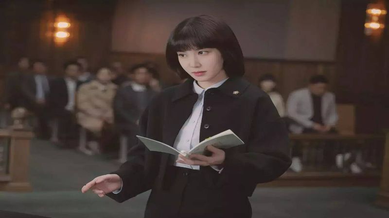 Extraordinary Attorney Woo: Brilliant Cases, Small Victories