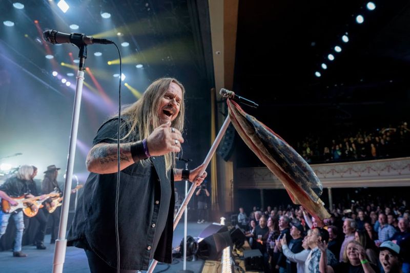 Lynyrd Skynyrd: A Brother Carries the Songs