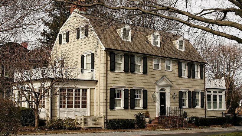 Choosing the House With a Terrible History