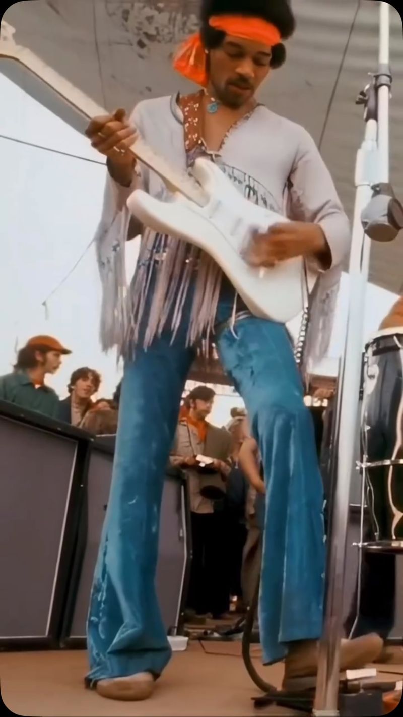 Voodoo Child (Slight Return) - Jimi Hendrix