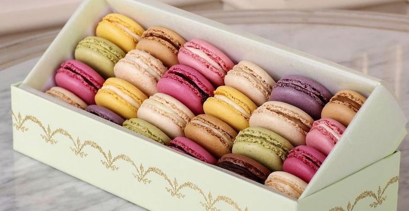 Macarons in a Tiny Box