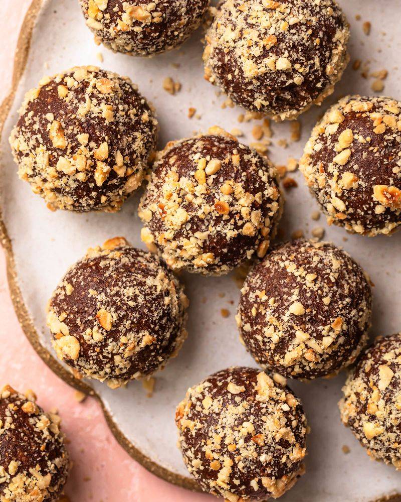 No Bake Hazelnut Energy Bites