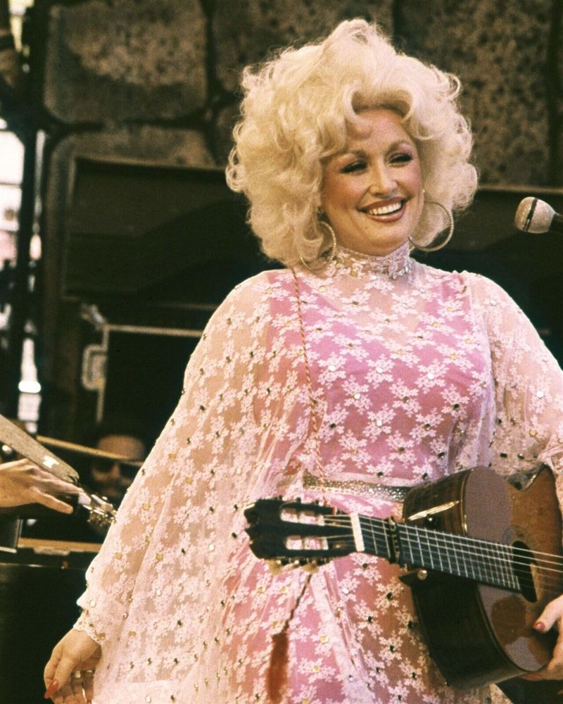 Dolly Parton: Bright Notes, Deep Feelings