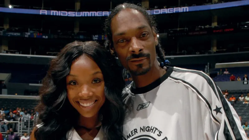 Snoop Dogg and Brandy: Cousins Across Musical Styles