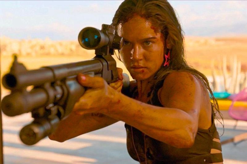 Revenge (2017): Survival Under a Blazing Sun