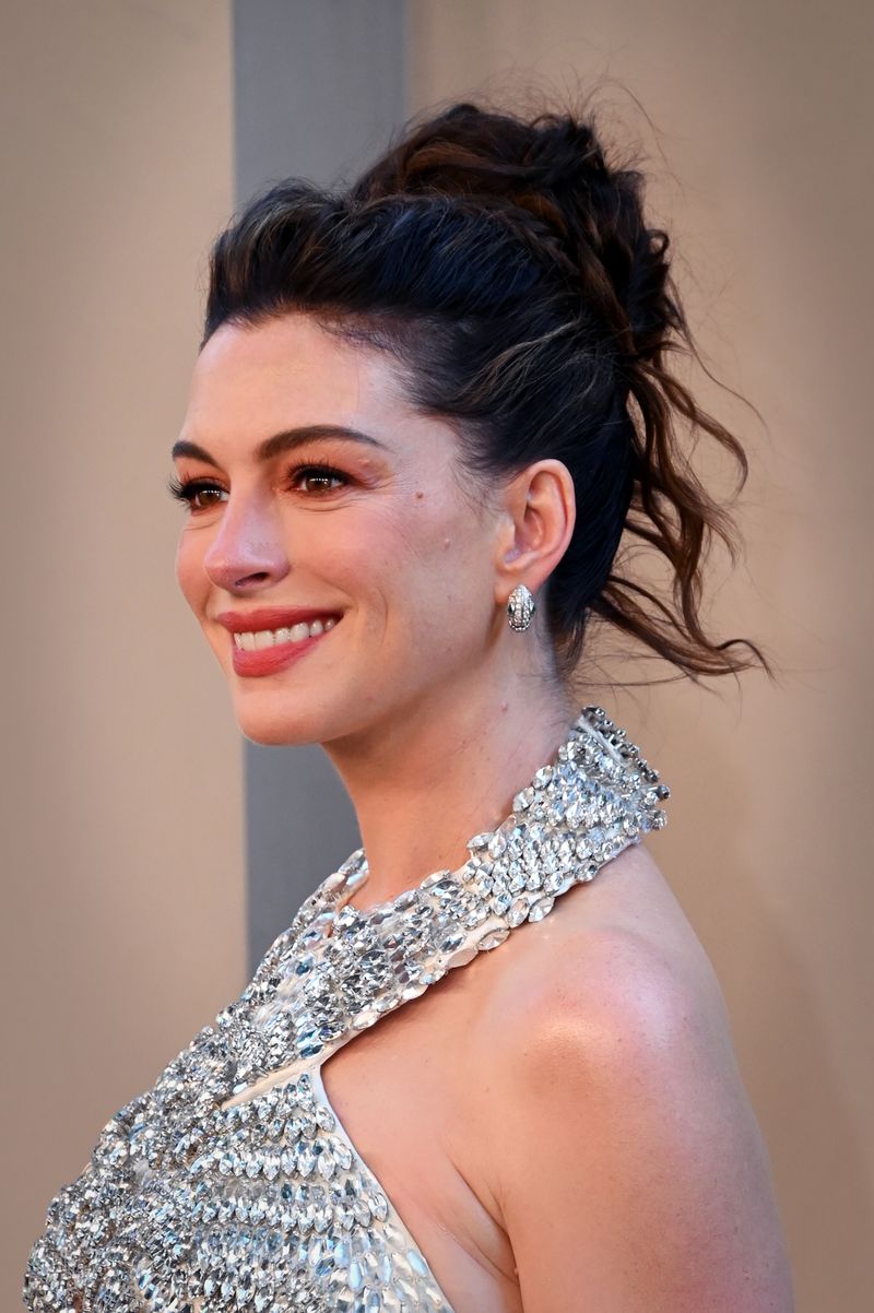 Anne Hathaway: Early Classes Before Screen Success