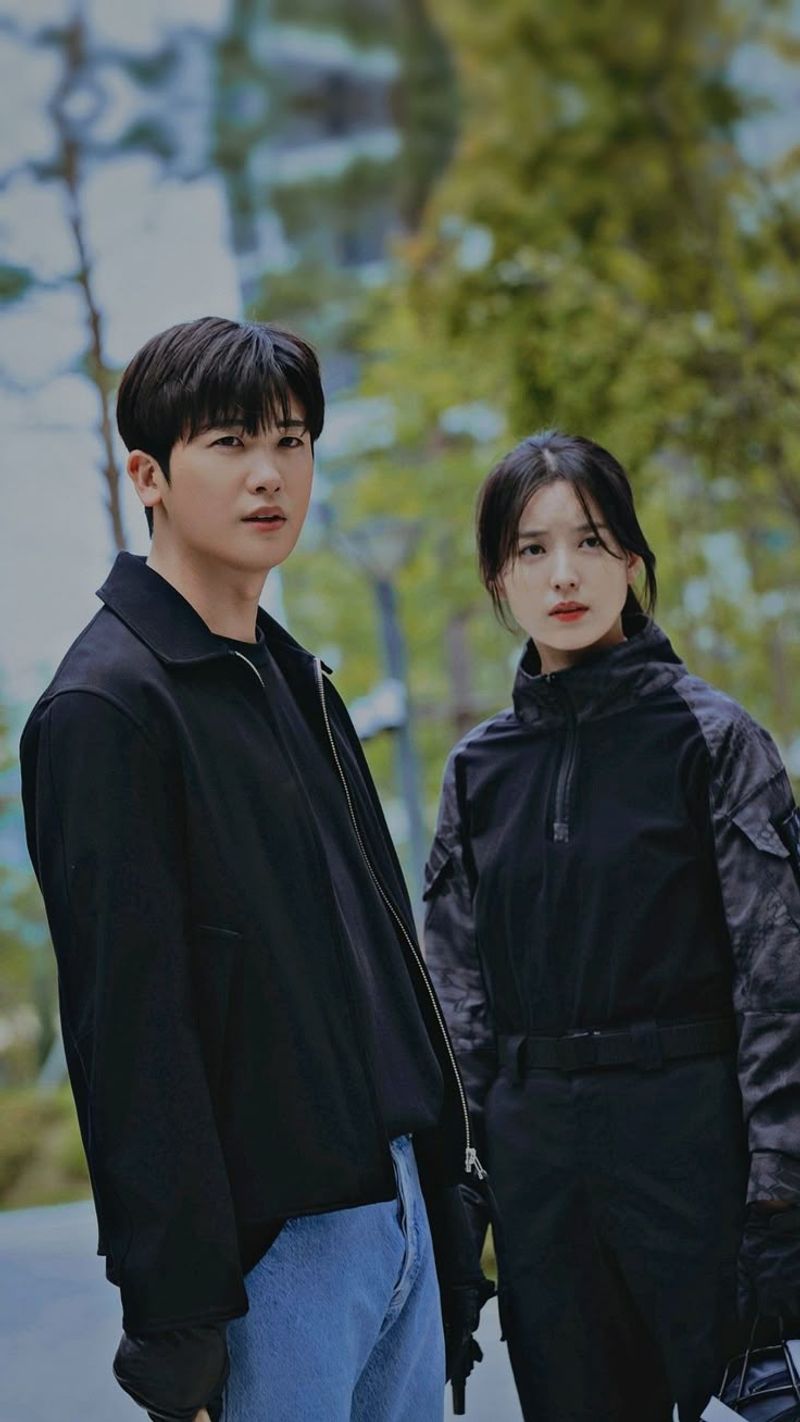 Happiness (2021): Trust Under Lockdown