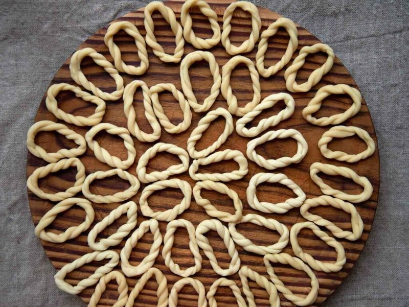 Lorighittas, the Rare Braided Rings