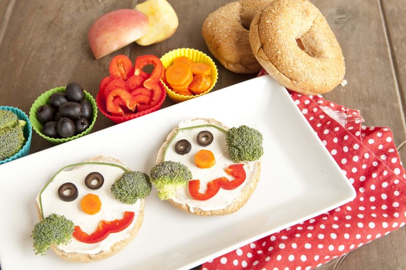 Bagel Garden Faces
