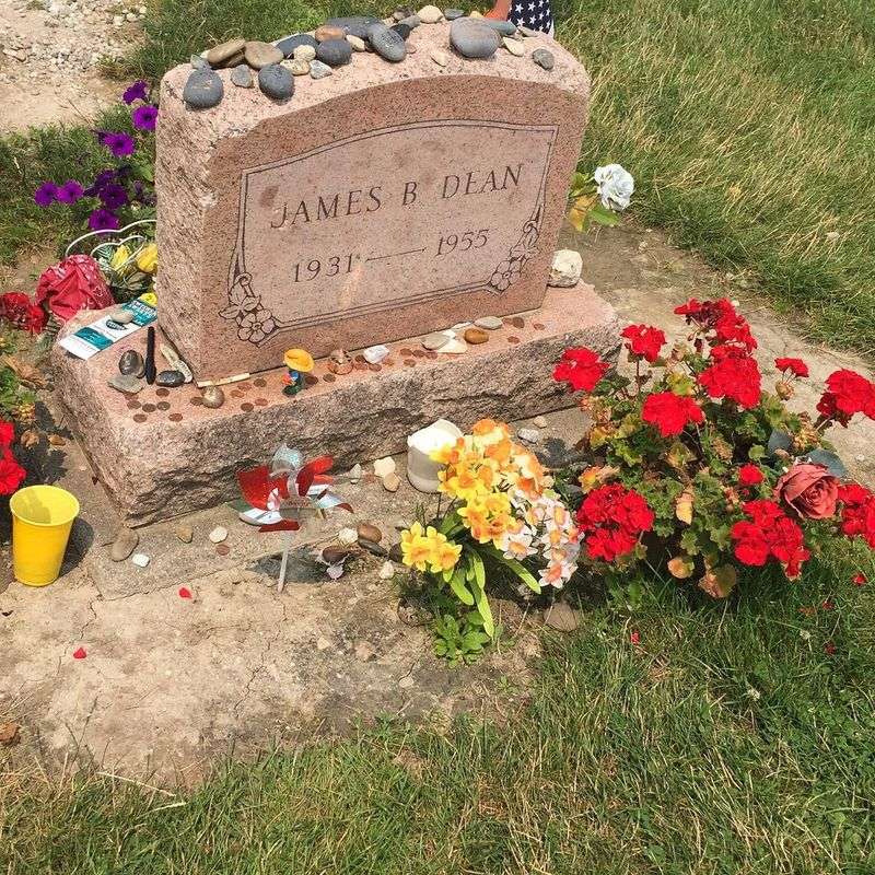 James Dean's Fairmount Grave