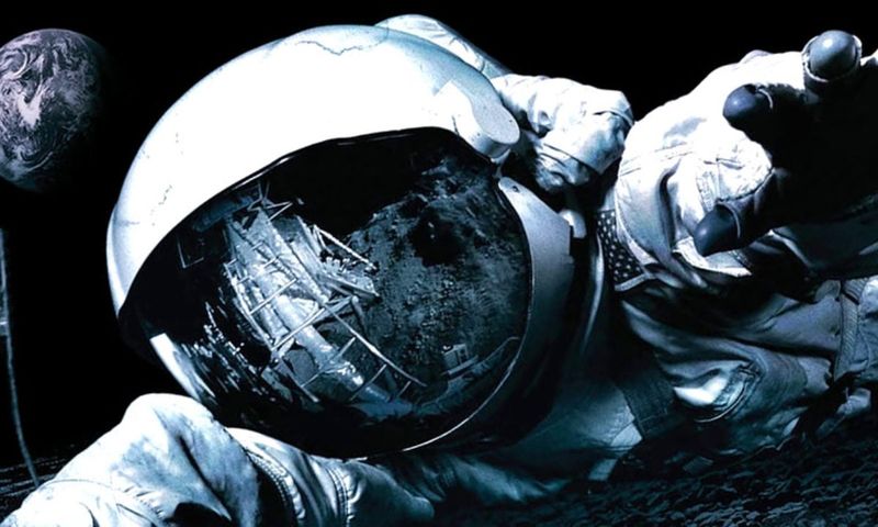 Apollo 18 (2011): Check What Is Moving Outside