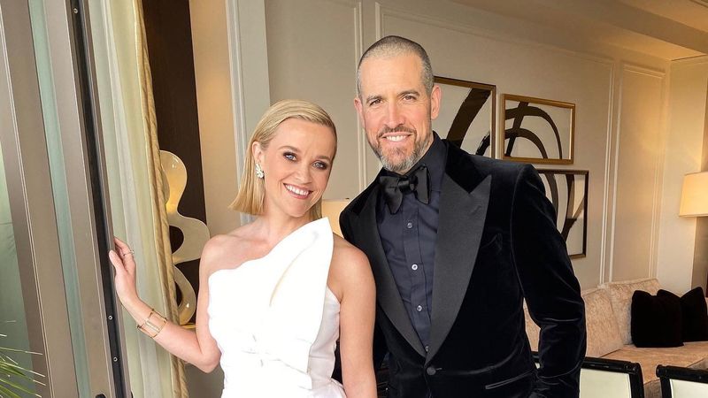 Reese Witherspoon and Jim Toth: An Apology Changes the Evening