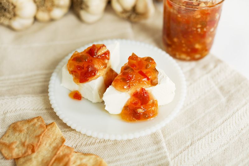 Pasteurized Soft Cheese and Suitable Crackers