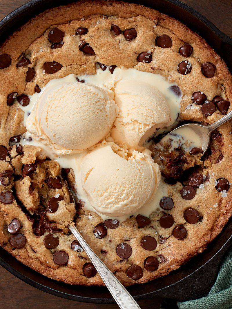 Skillet Chocolate Chip Cookie