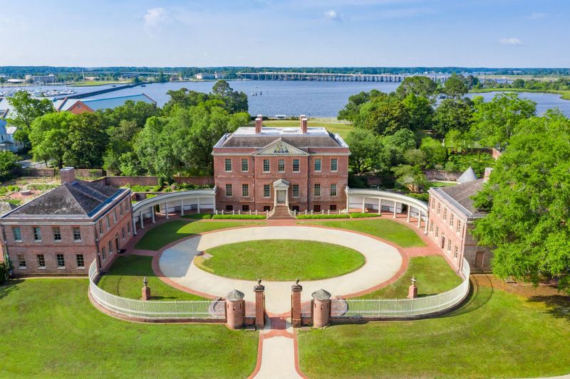 New Bern, North Carolina: Waterfront History with a Fizzy Twist
