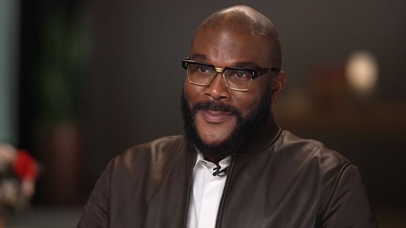 Tyler Perry: A Polished Everyday Signature